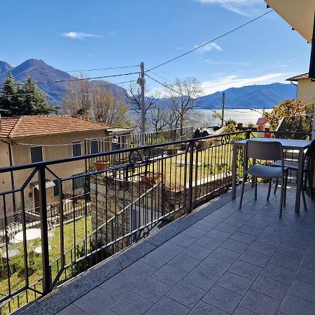 Borgocastello Apartment Rezzonico Bagian luar foto