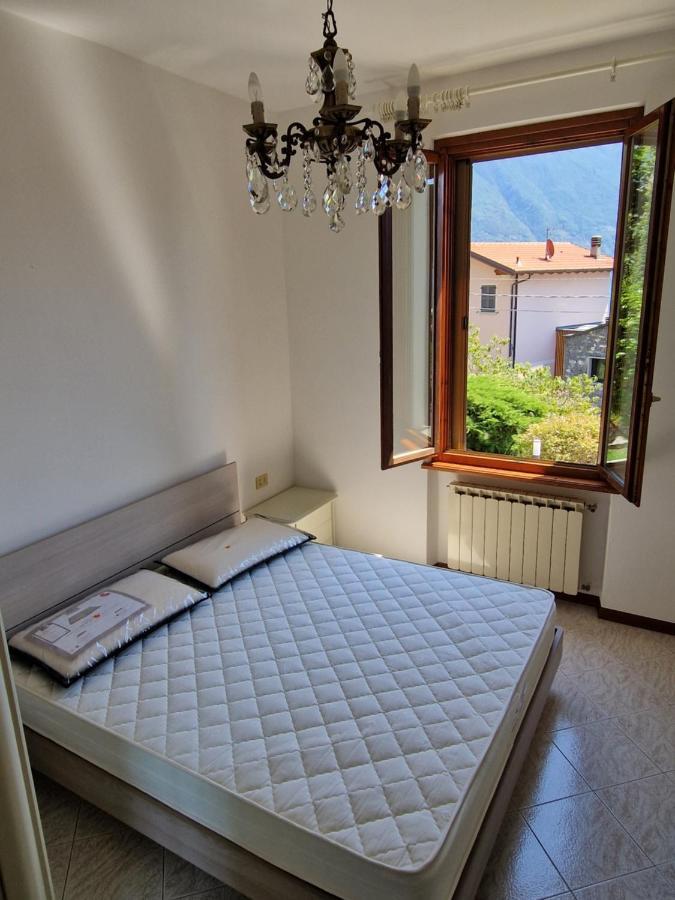 Borgocastello Apartment Rezzonico Bagian luar foto